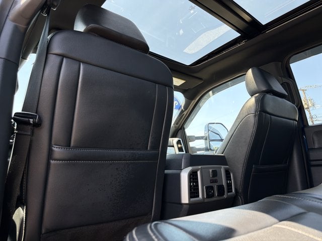 2022 Ford F-350SD Lariat
