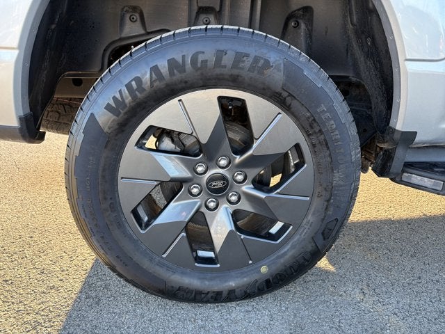 2023 Ford F-150 Lightning Lariat