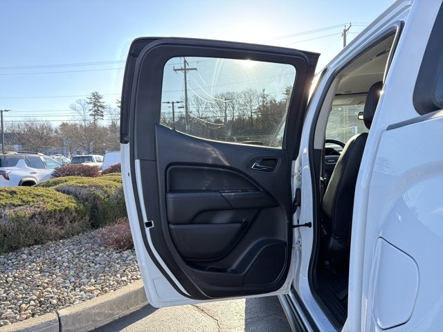 2022 GMC Canyon AT4 w/Leather