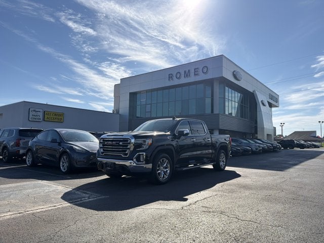 2019 GMC Sierra 4WD Crew Cab Short Box SLT's photo