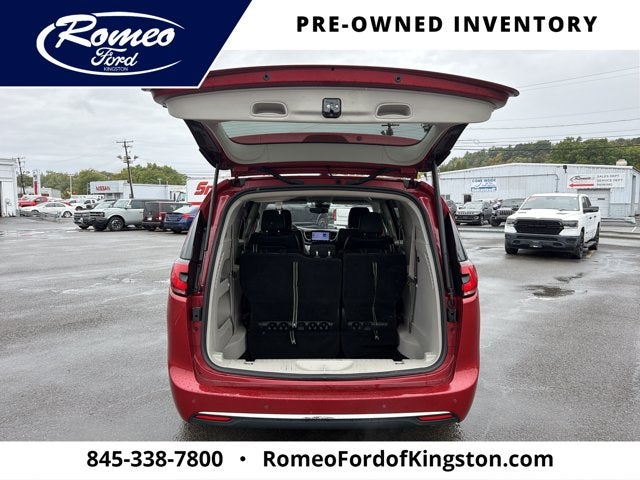 2024 Chrysler Pacifica Touring L