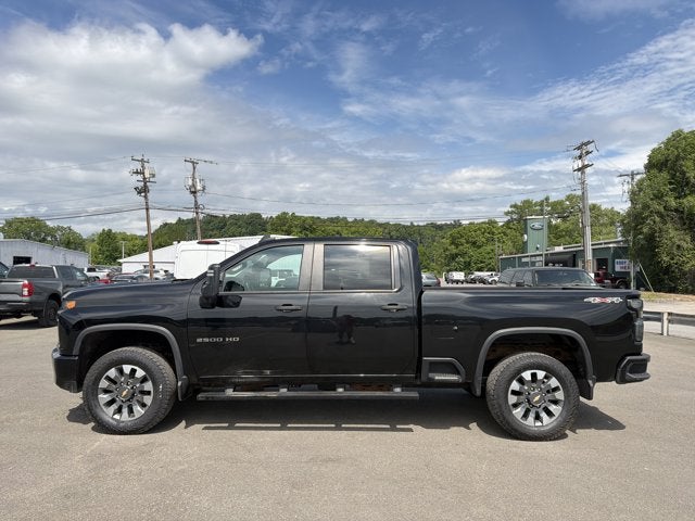 2022 Chevrolet Silverado 2500HD Custom