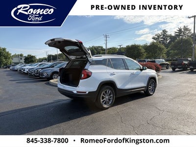 2023 GMC Terrain SLT
