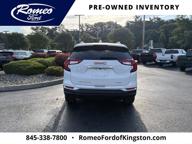 2023 GMC Terrain SLT