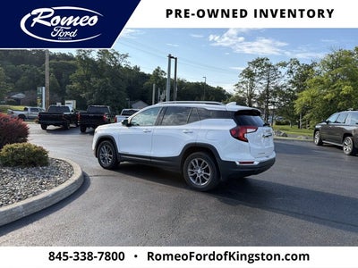 2023 GMC Terrain SLT