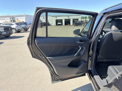2024 Volkswagen Tiguan 2.0T SE R-Line Black