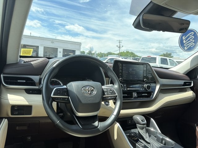 2022 Toyota Highlander XLE