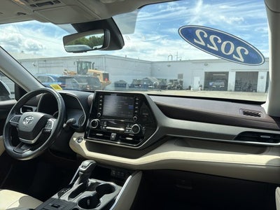 2022 Toyota Highlander XLE