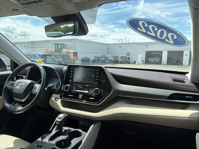 2022 Toyota Highlander XLE