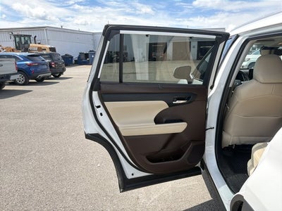 2022 Toyota Highlander XLE
