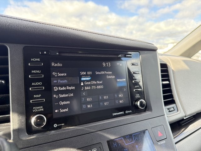 2019 Toyota Sienna XLE 8 Passenger