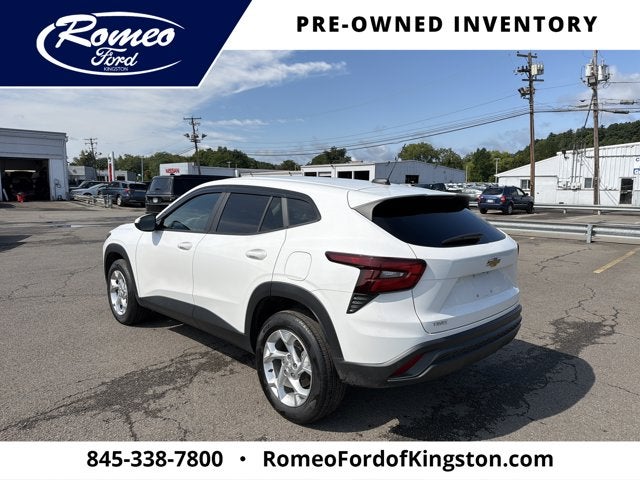 2025 Chevrolet Trax LS