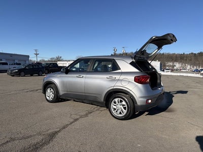 2023 Hyundai Venue SE