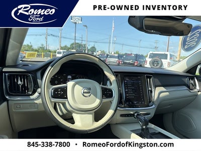 2022 Volvo V60 Cross Country T5