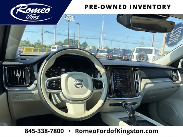 2022 Volvo V60 Cross Country T5