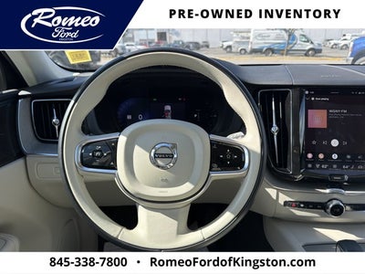 2024 Volvo XC60 Recharge Plug-In Hybrid T8 Plus Dark Theme