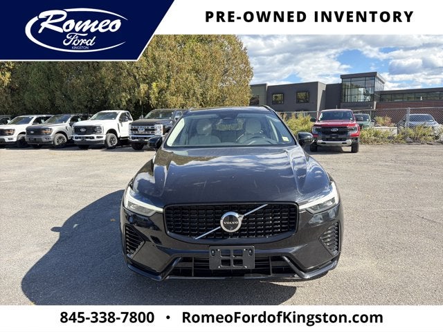 2024 Volvo XC60 Recharge Plug-In Hybrid T8 Plus Dark Theme